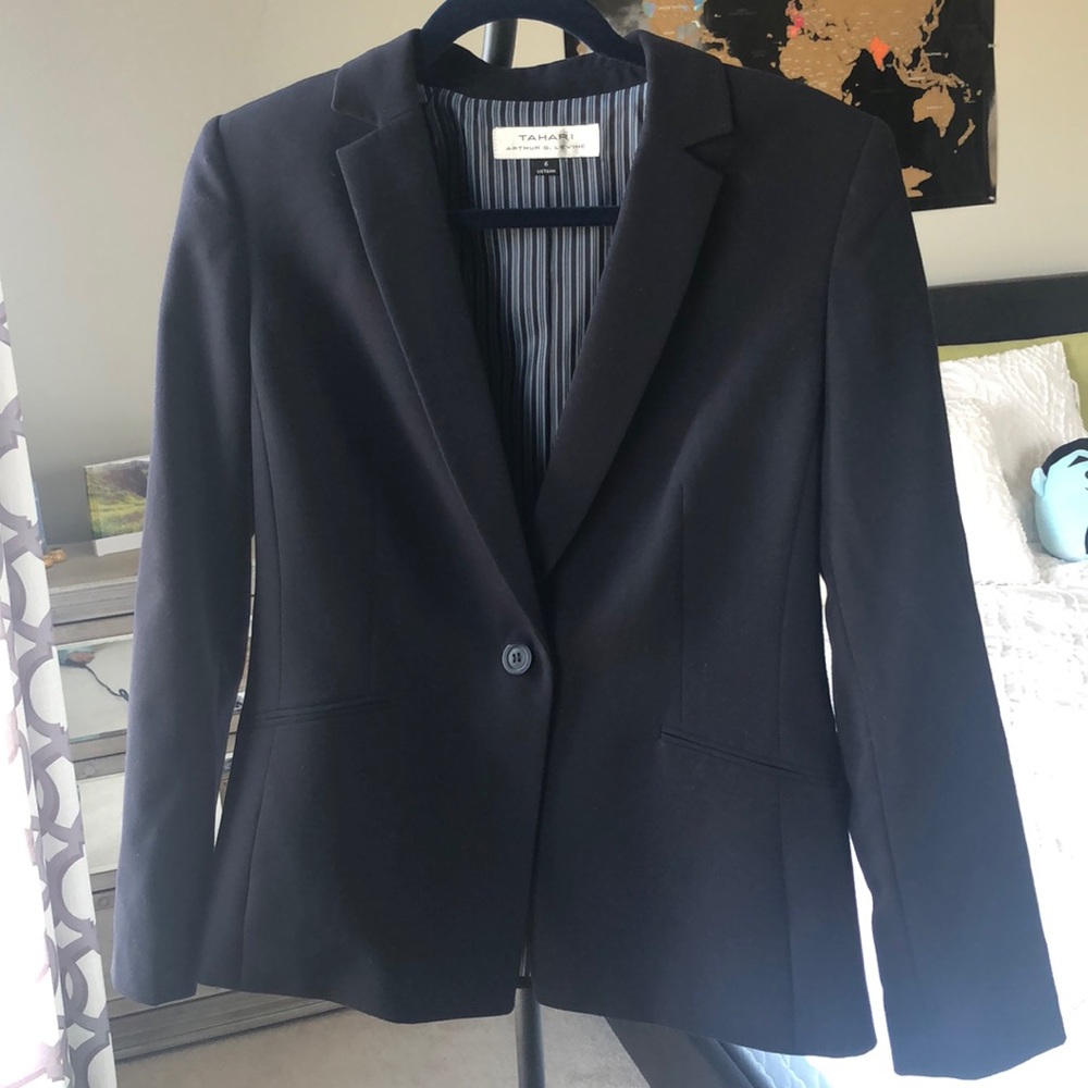 Dark navy blue black Tahari Blazer BRAND NEW!